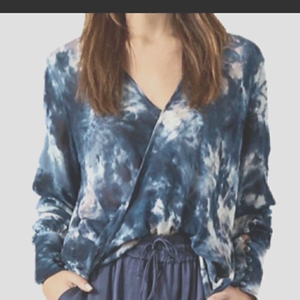 NWT Young Fabulous & Broke Blue/White Tie Dye Oversized Draped Top sz XS $139